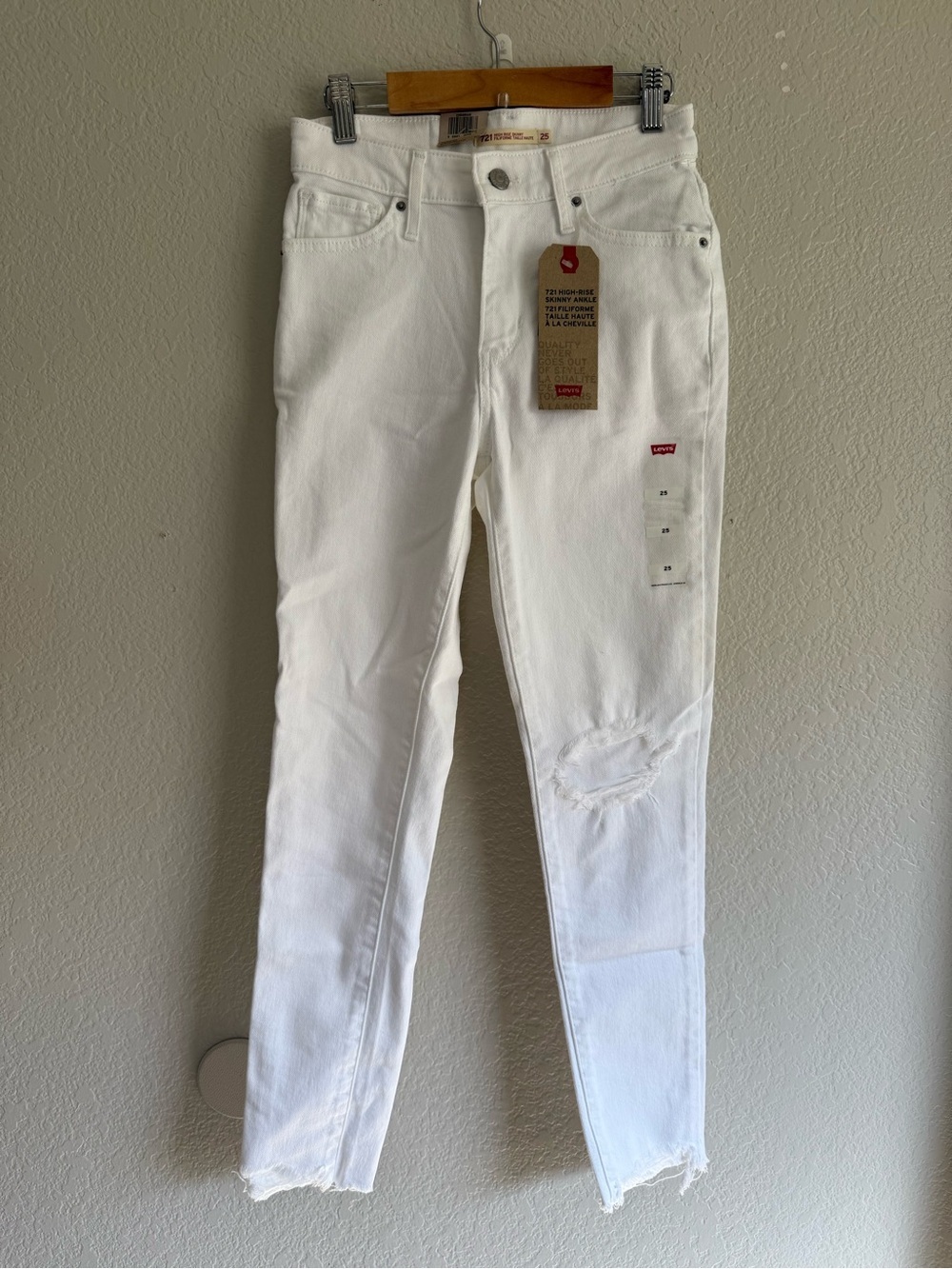 Levi's White Skinny High-Rise Jeans